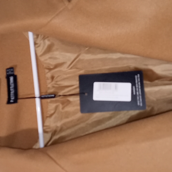 Pretty little things plus premium maxi panel detailed coat - Picture 3 of 6